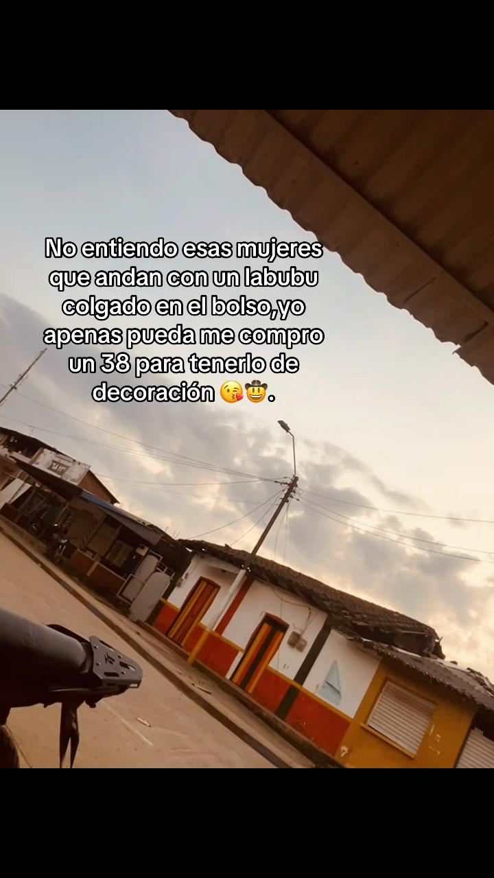 @Jessica🧡.!