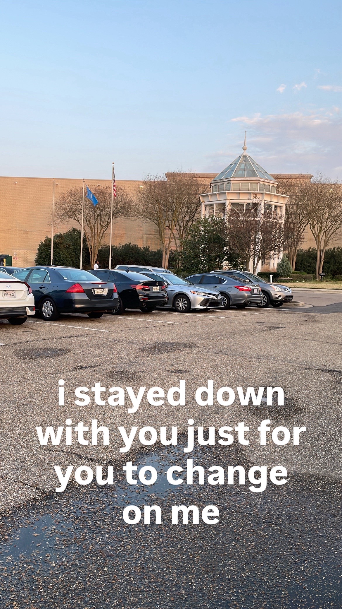 @⃟