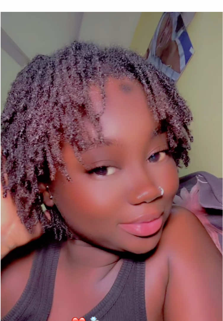 @𝓗𝓪&iuml;𝓬𝓱𝓪🌸𝓡𝓸𝔂𝓪𝓵𝓮👑