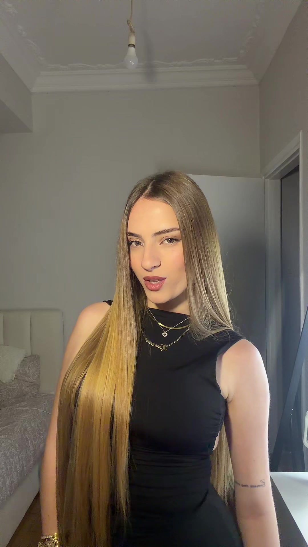 @𝘅