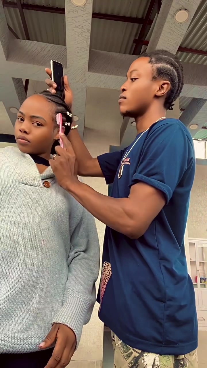 @𝐌𝐢𝐜𝐡𝐞𝐥 𝐌𝐚𝐫𝐯𝐞𝐥
