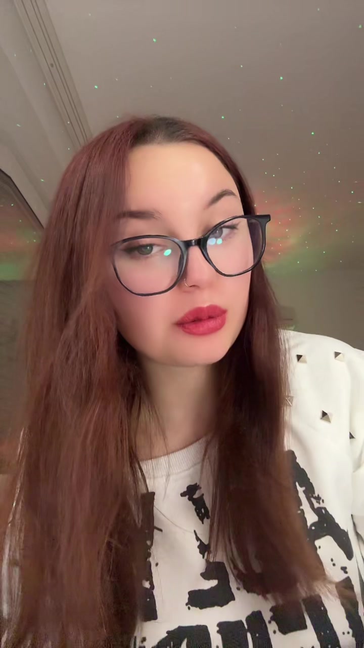 @Leonieꨄ︎
