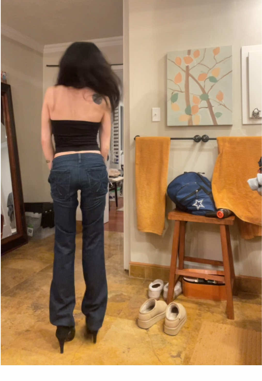 @moodybluu