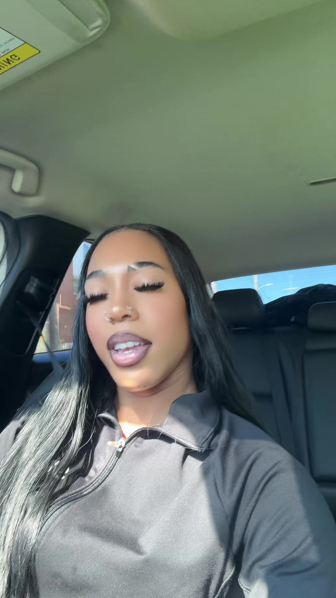@Ariiii