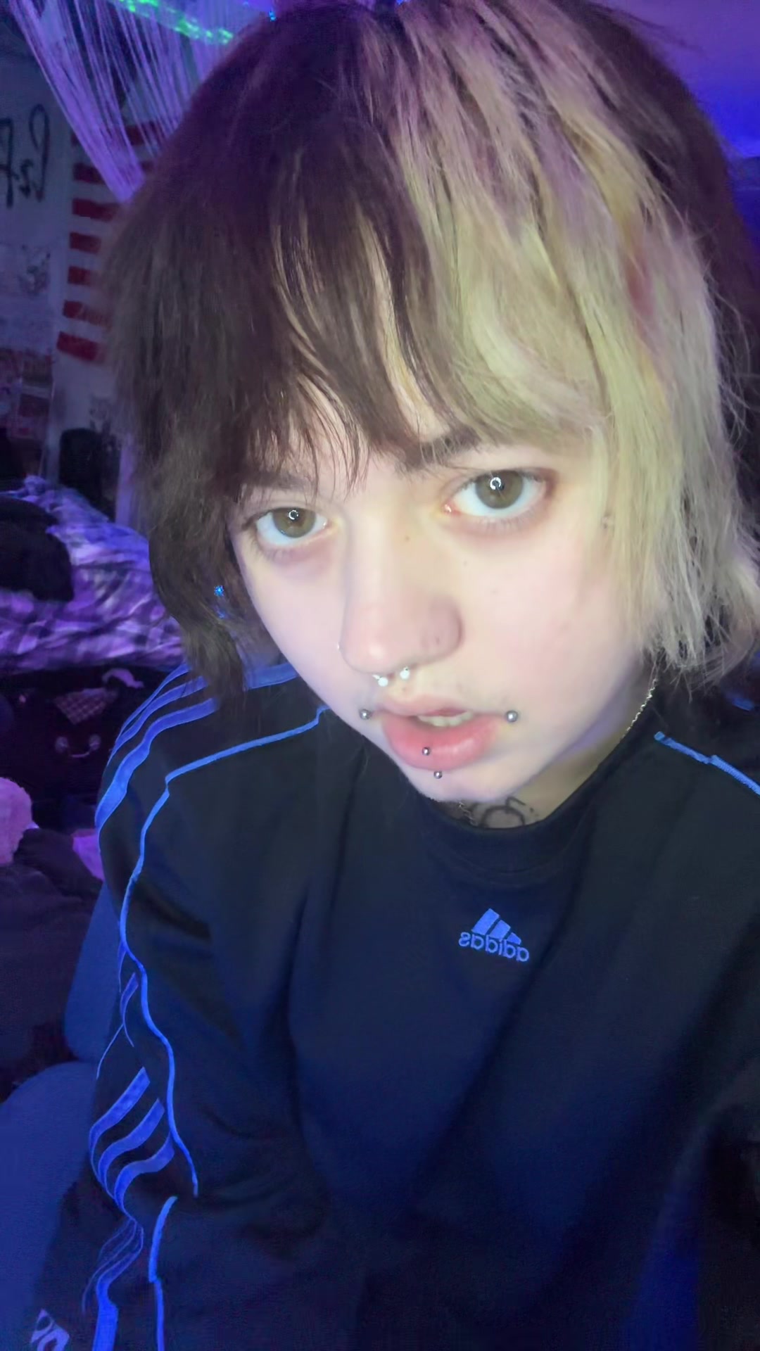 @🪽