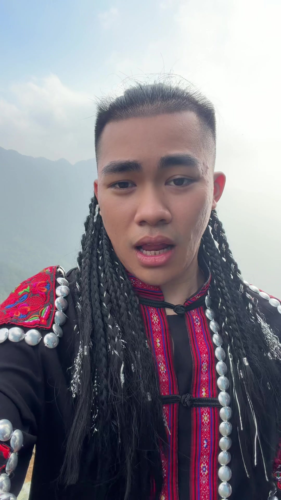@Ho&agrave;n Quốc Nguyễn