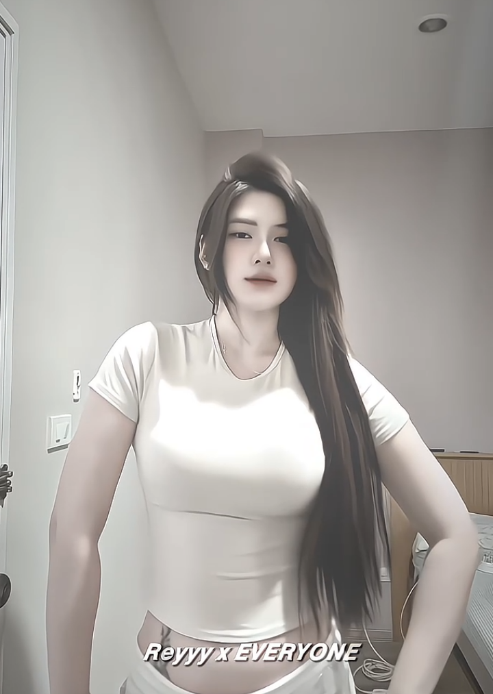 @𝙍𝙀𝙔𝙔 𝙭 𝙀𝙑𝙀𝙍𝙔𝙊𝙉𝙀