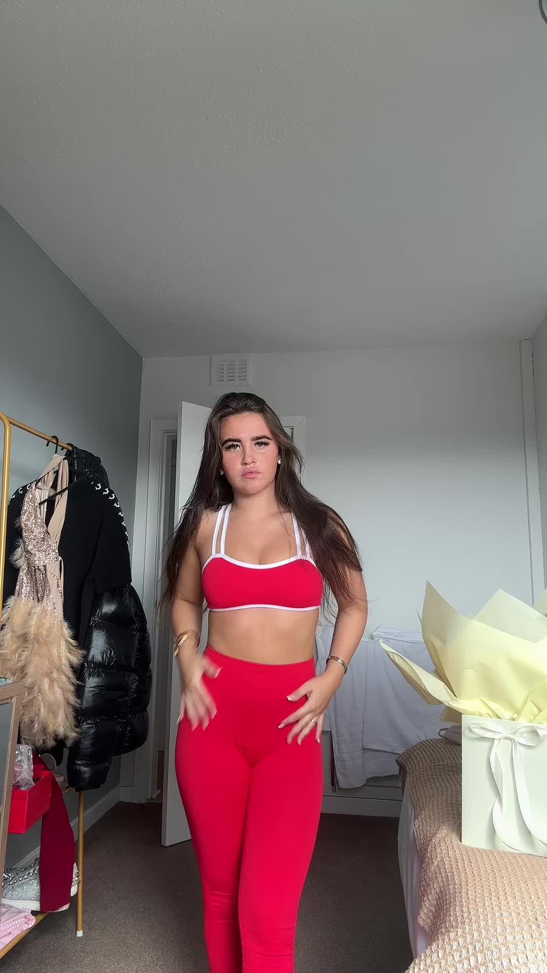@𝒮𝓀𝓎𝑒𝐿𝑜𝓊𝒾𝓈𝑒 ☁️