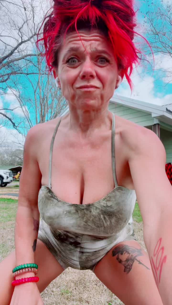 @RedneckBaddie