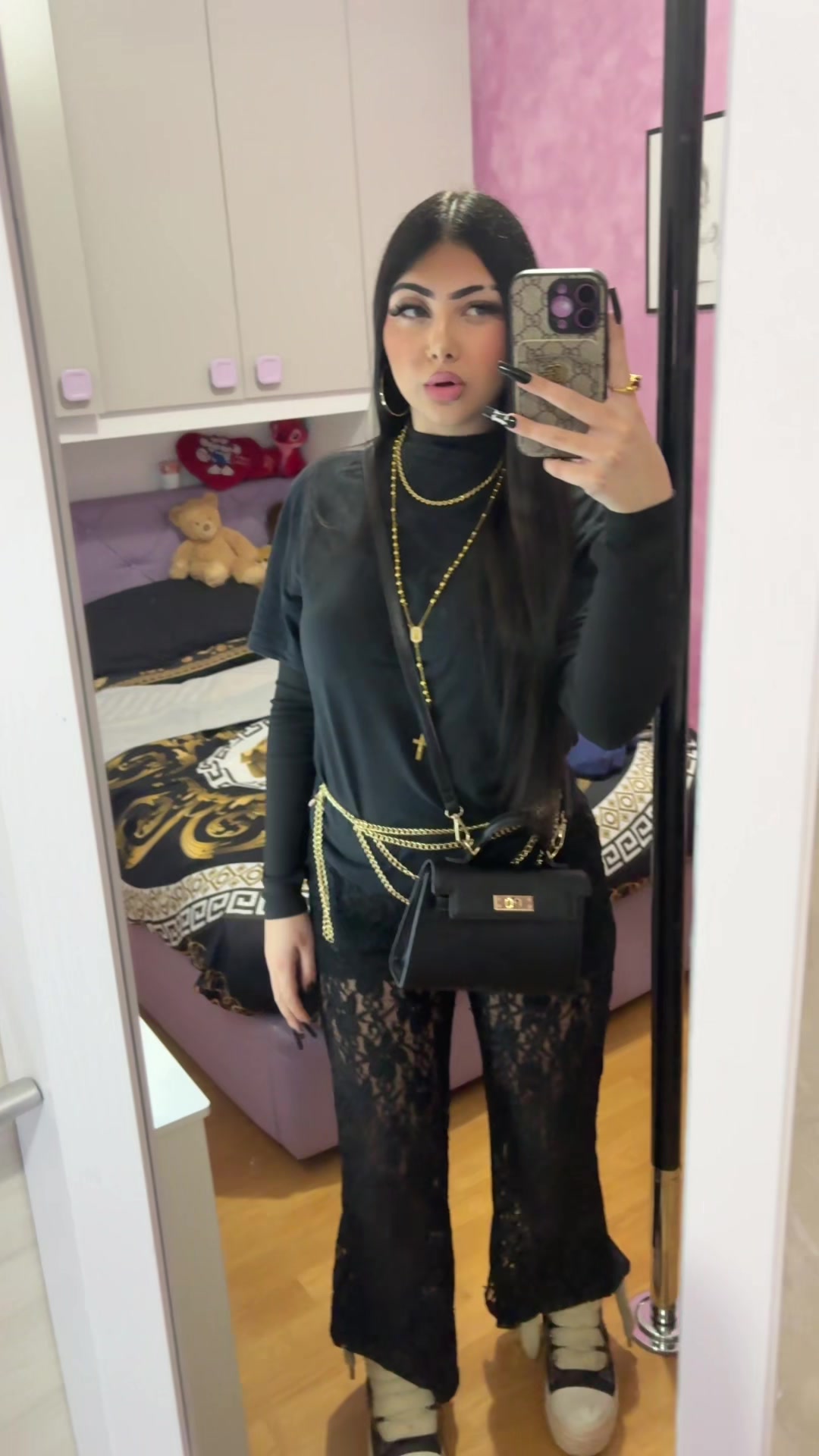 @𝓰.𝓶17⛓️&zwj;💥