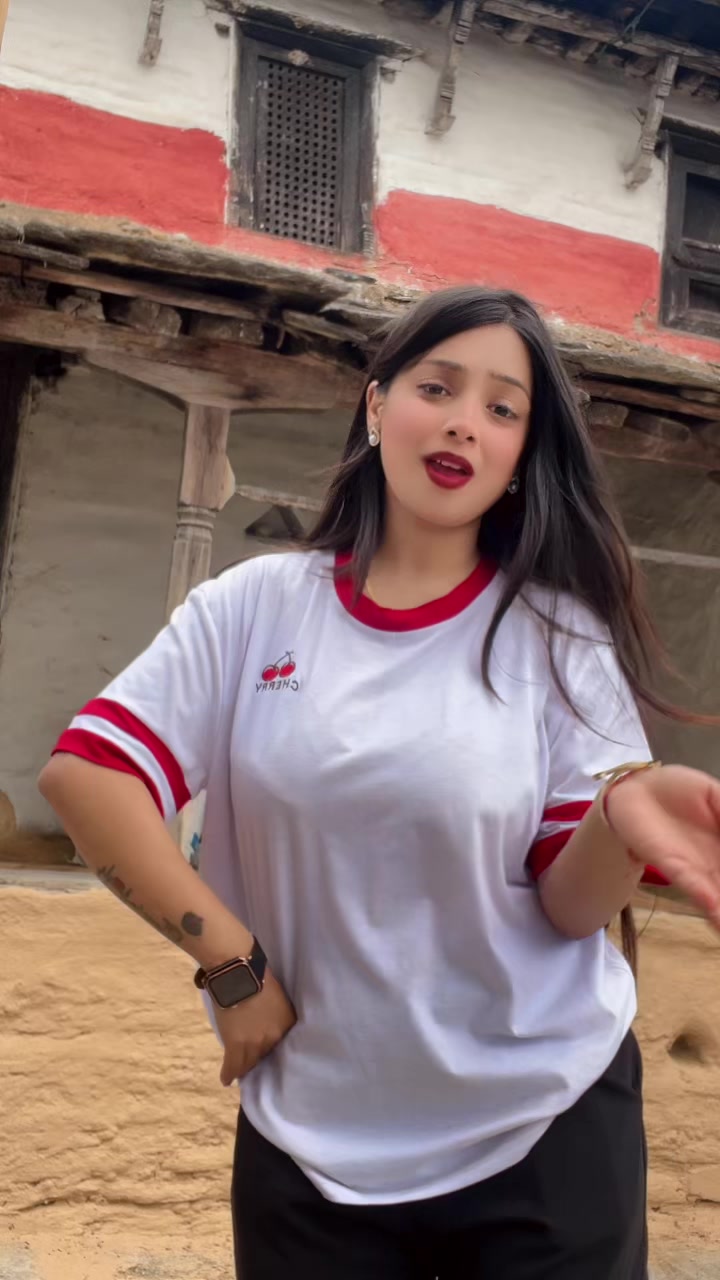 @Ms. Adhikari🔱❤️