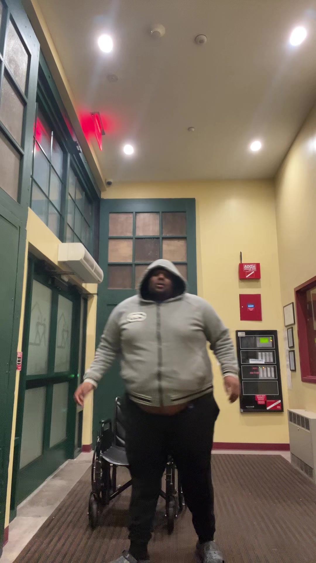 @tismalla_hoodlegend