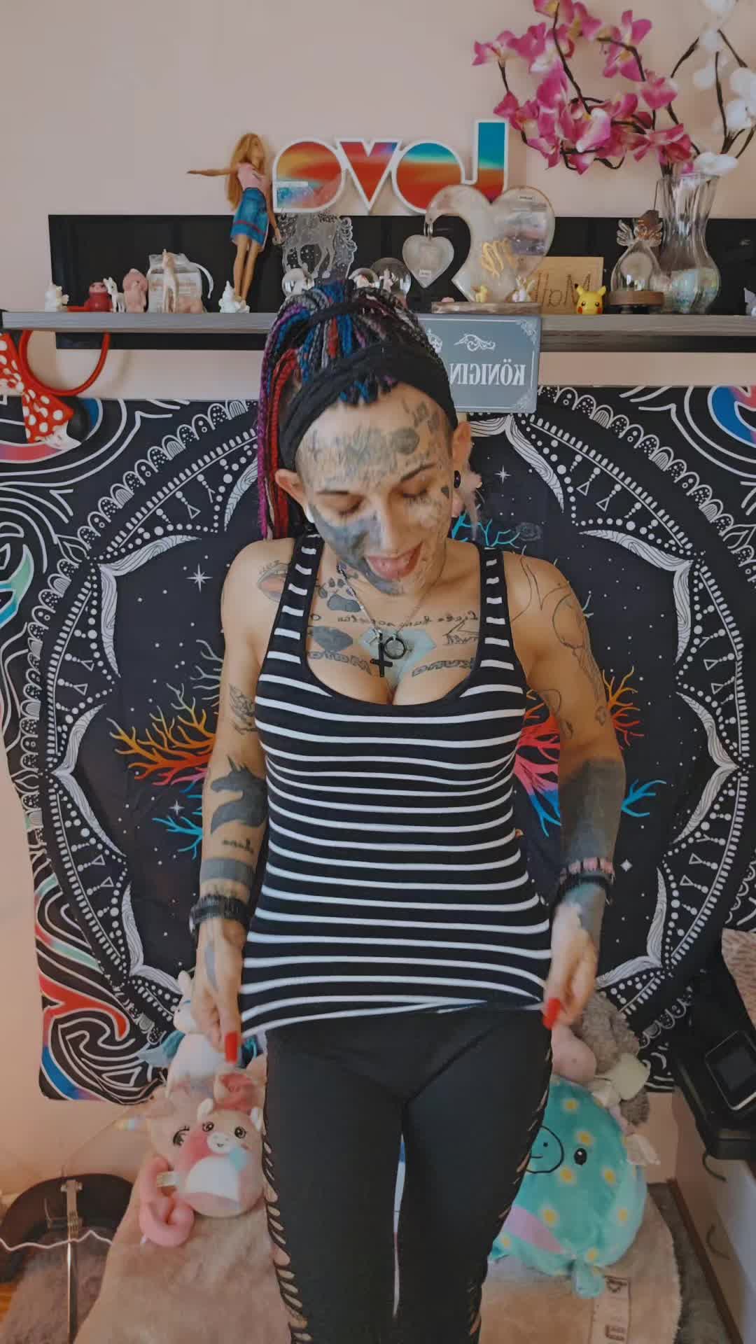 @InkedUnicorn