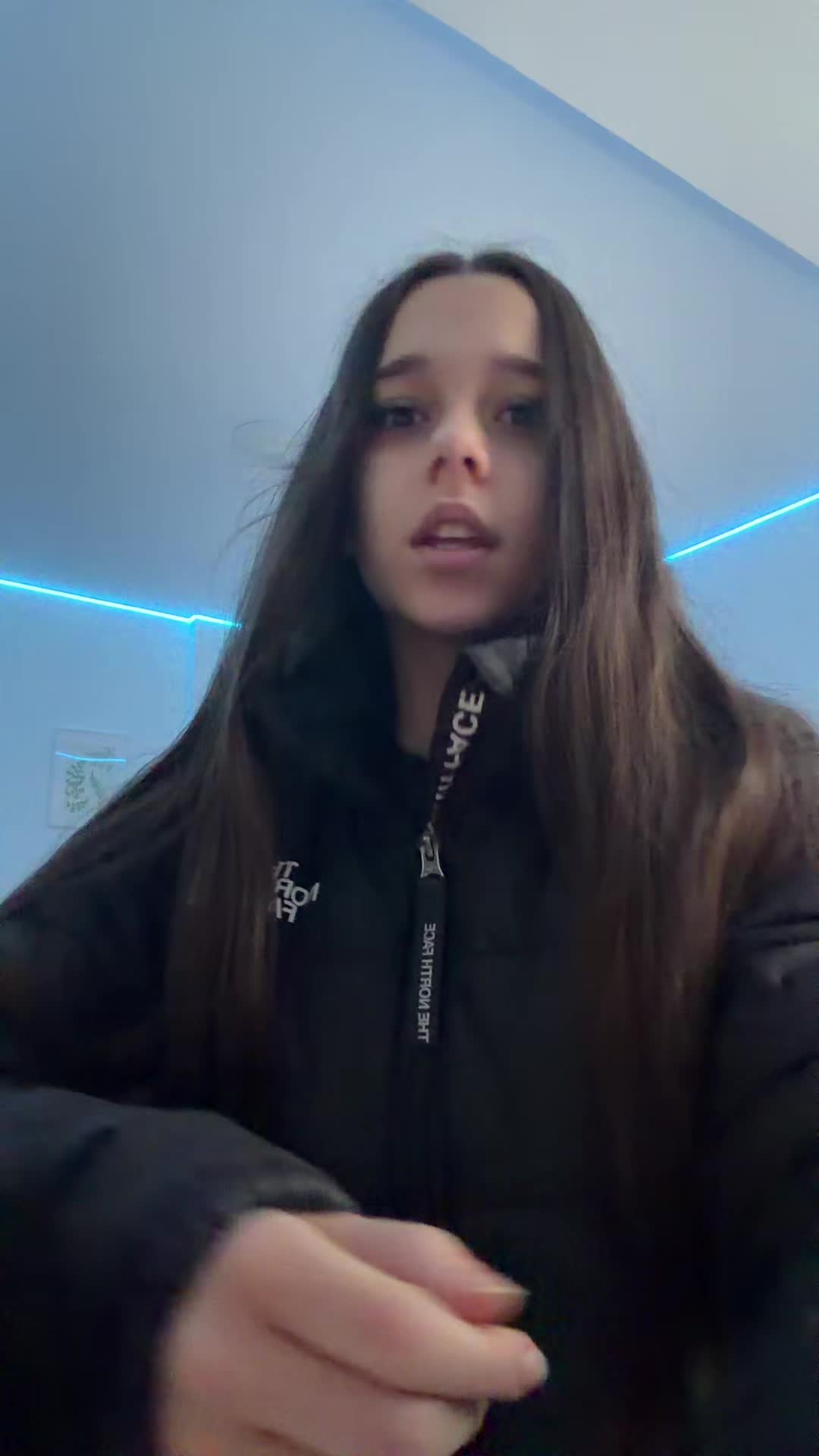 @vicky