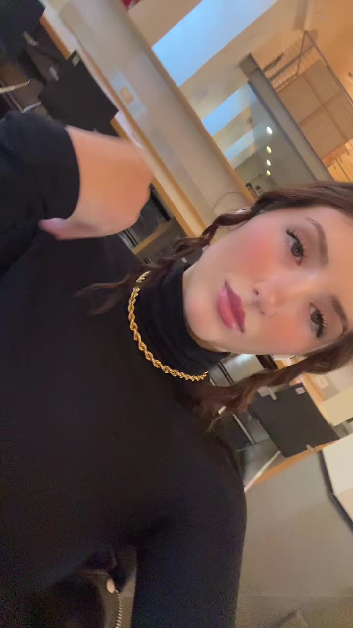 @𝐵𝑒𝒶𝓉𝓇𝒾𝒸𝑒☆