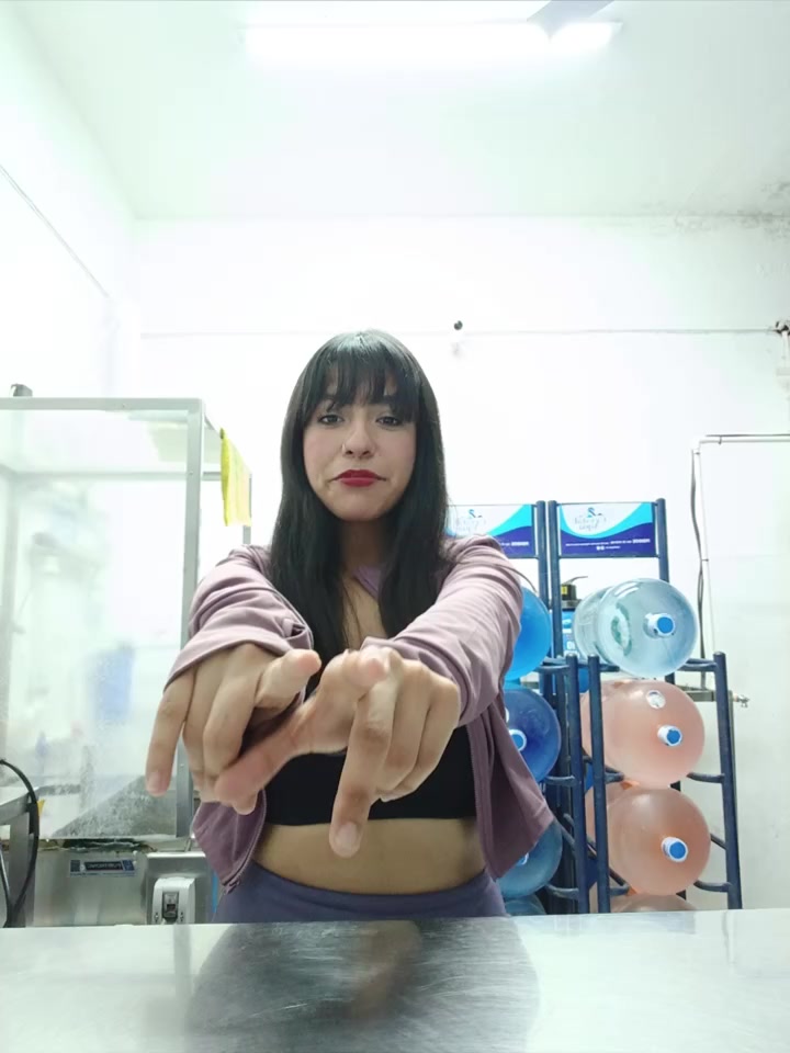 @evelinmaga&ntilde;a26