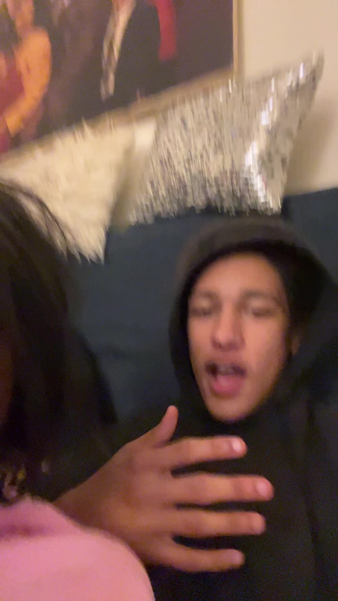@nekee🥰
