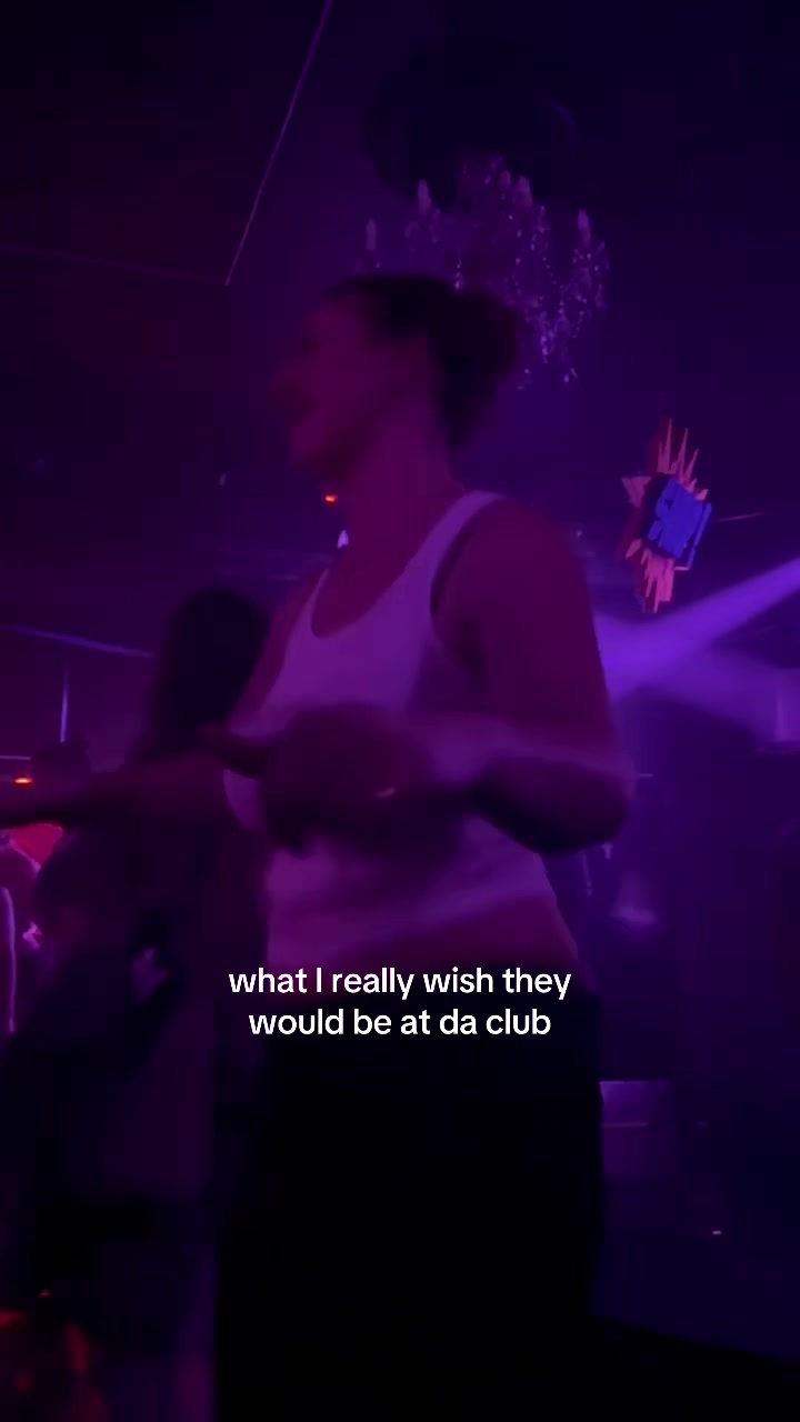 @carly