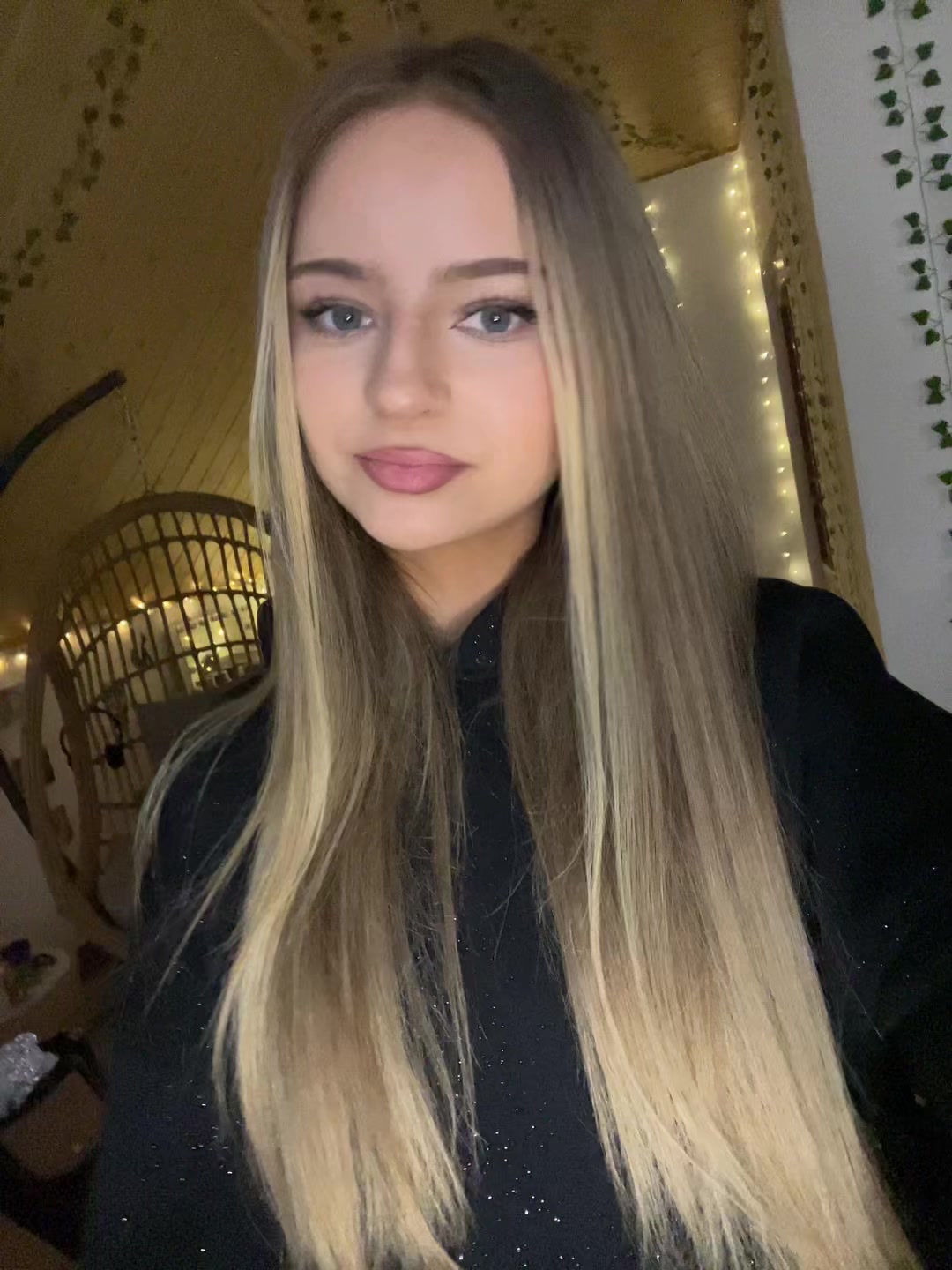 @⋆𝓞𝓵𝓪⋆