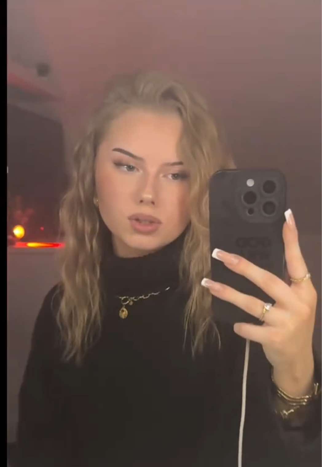 @𝓁𝒶𝓇𝒶 𝓈𝑜𝓅𝒽𝒾𝑒