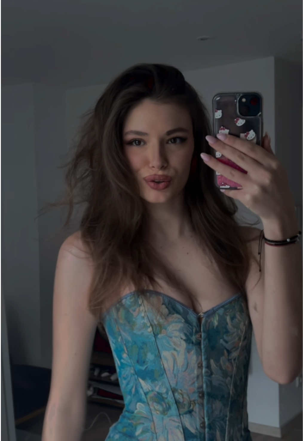 @Ela
