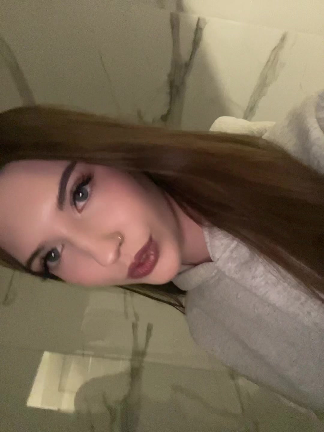 @kkk
