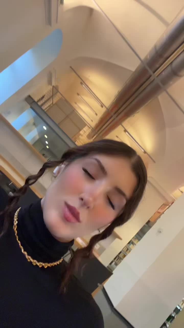 @𝐵𝑒𝒶𝓉𝓇𝒾𝒸𝑒☆