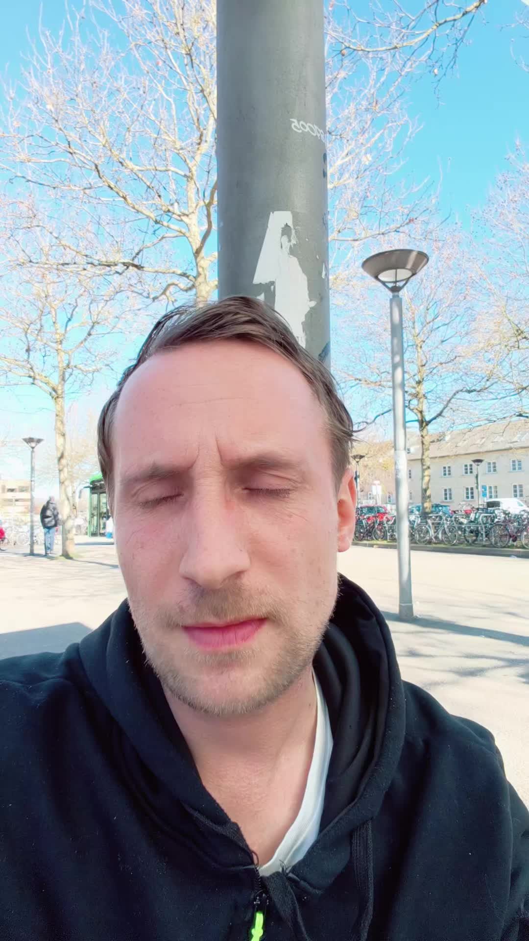 @Der_mit_den_blauen_Augen