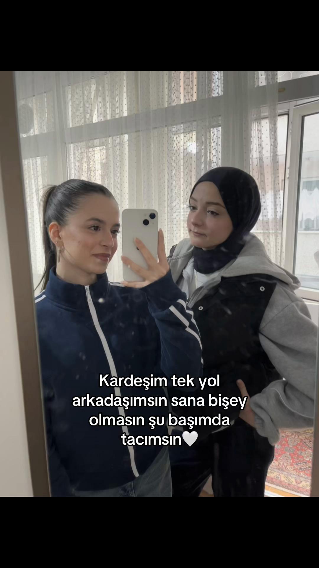 @Elanur
