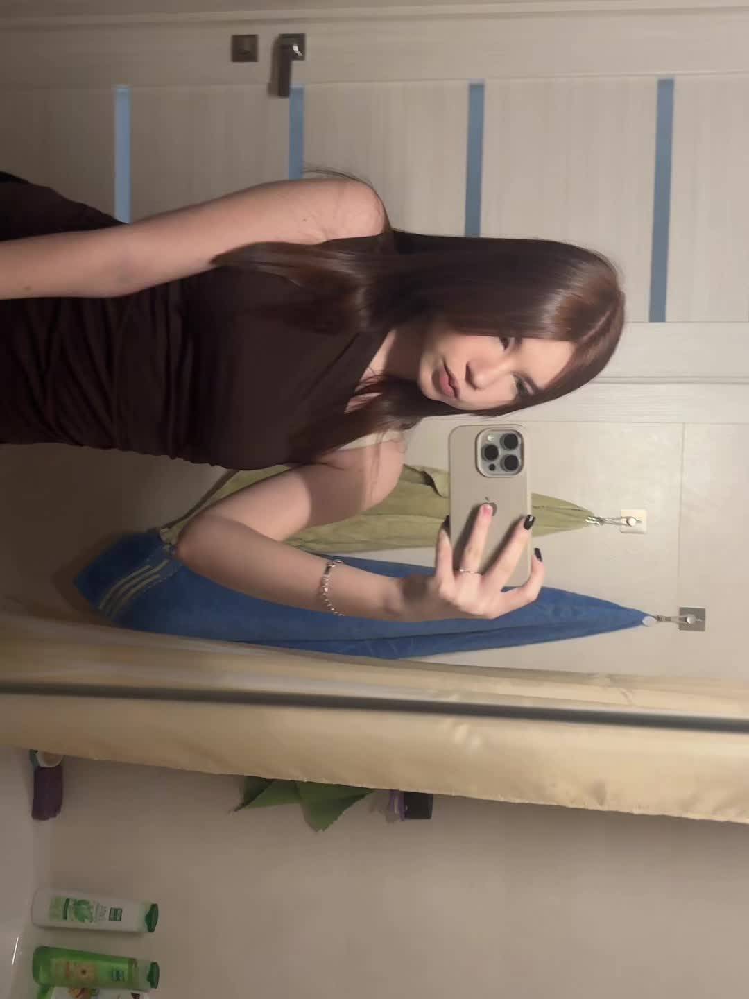 @𝓇𝑜𝓍𝓎🪽