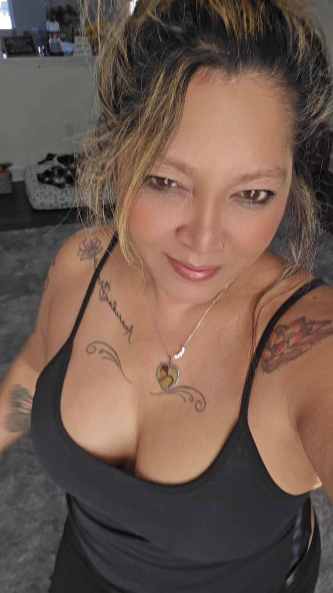 @Linda Sue/Thaisue