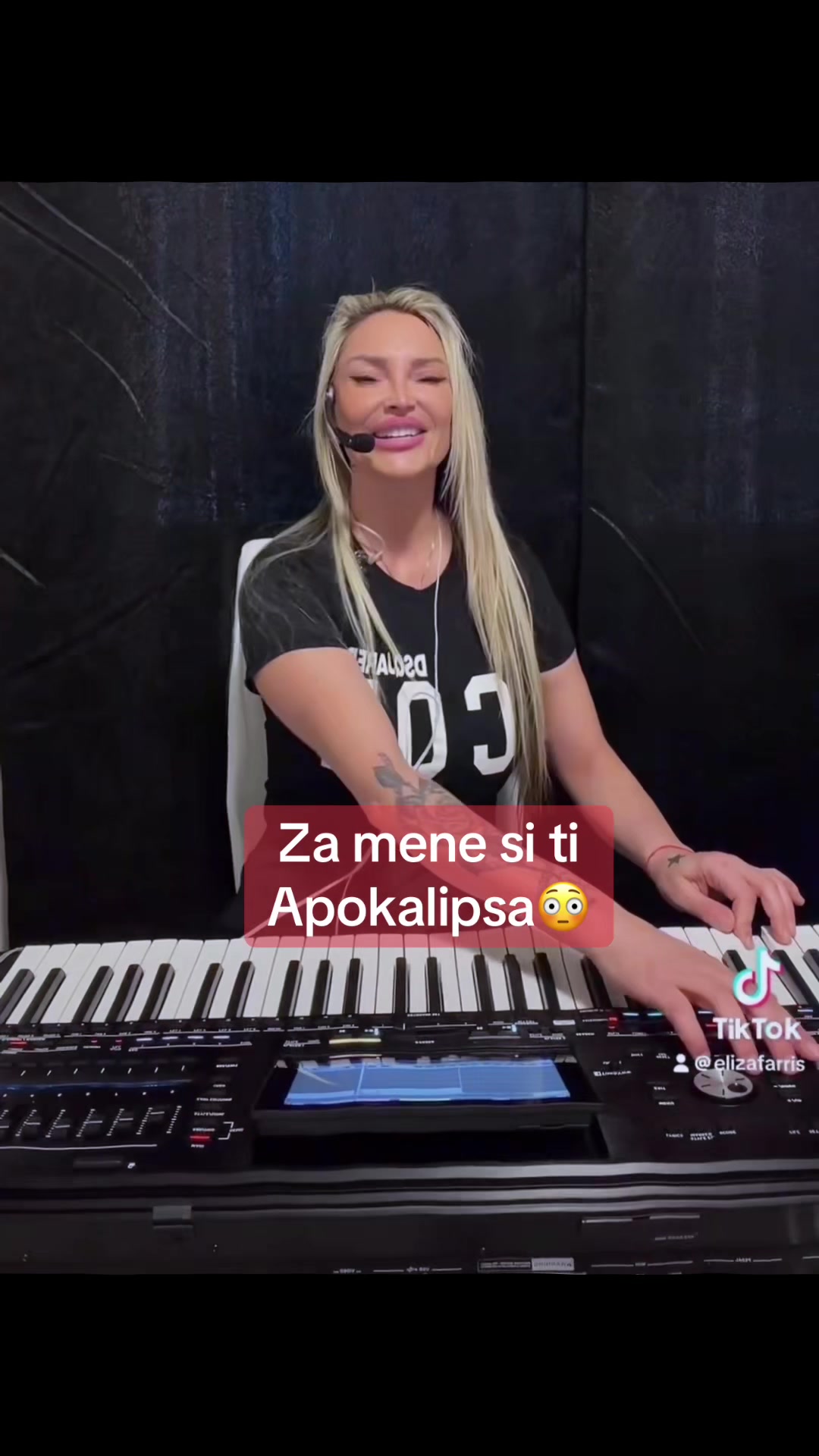 @Eliza Farris🎙🎹🎶