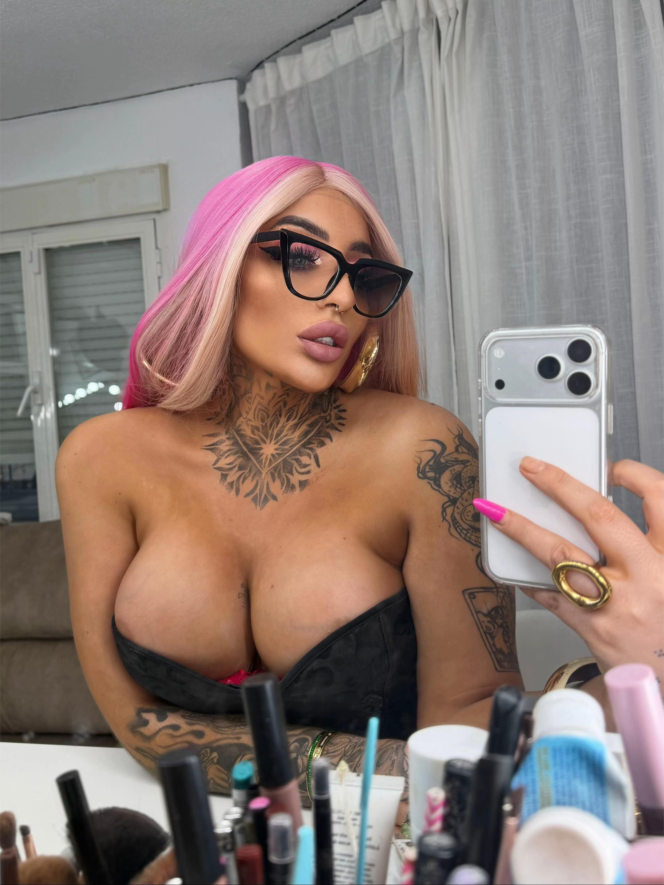 @Yolii