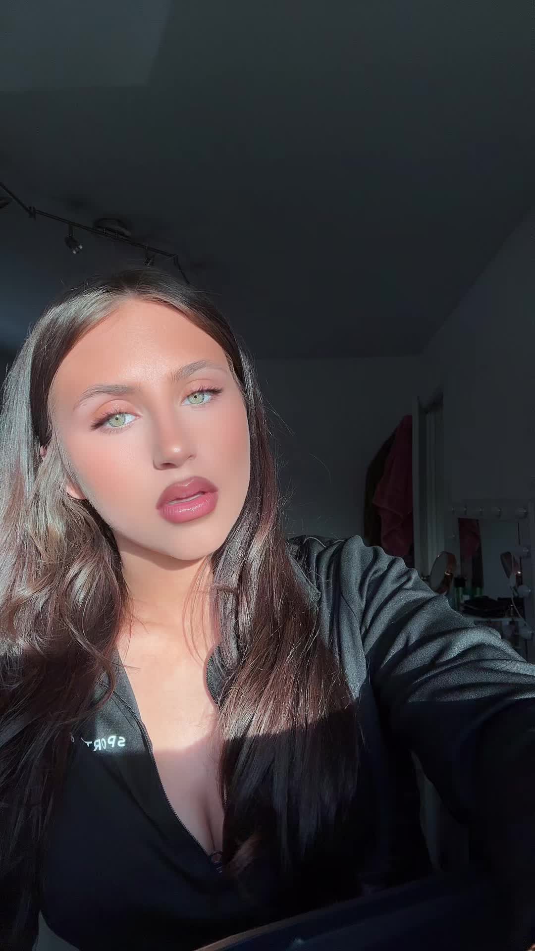 @Nevy👸🏻
