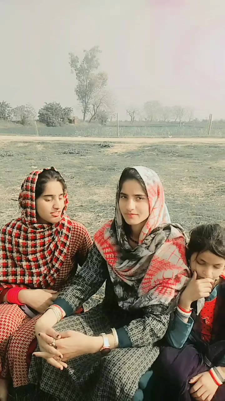 @Sana♡ کشمیری🥀