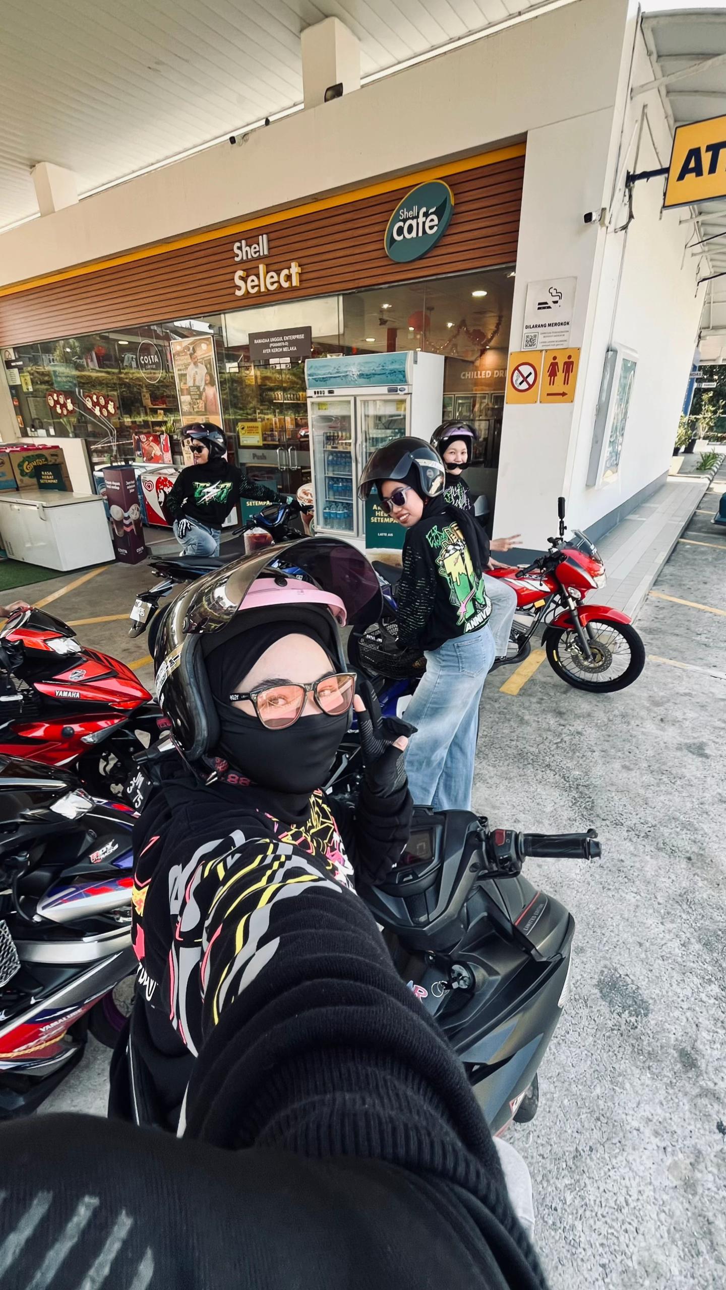 @bukan liyaa