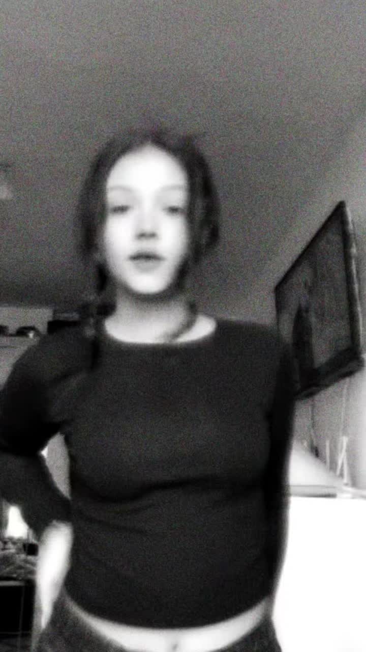 @✨𝒟𝑒𝓃𝒾𝓈𝒶✨