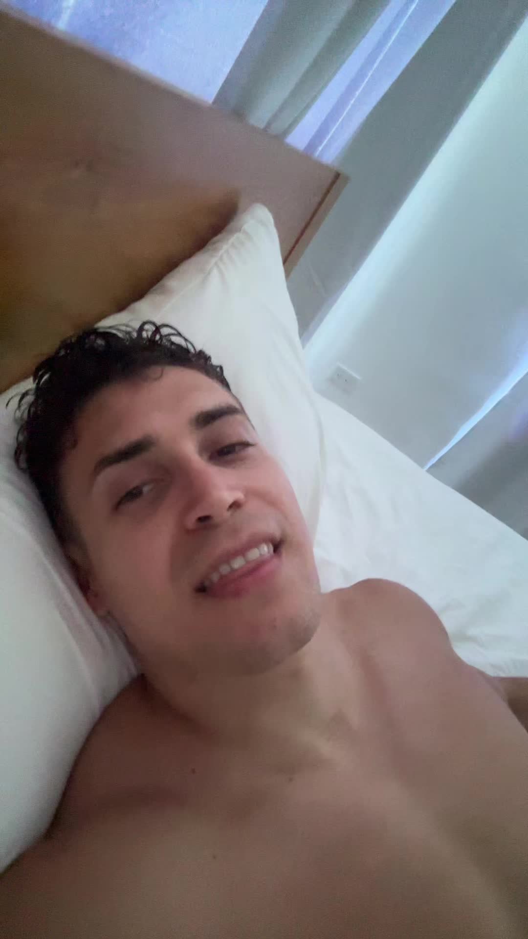 @Emninene