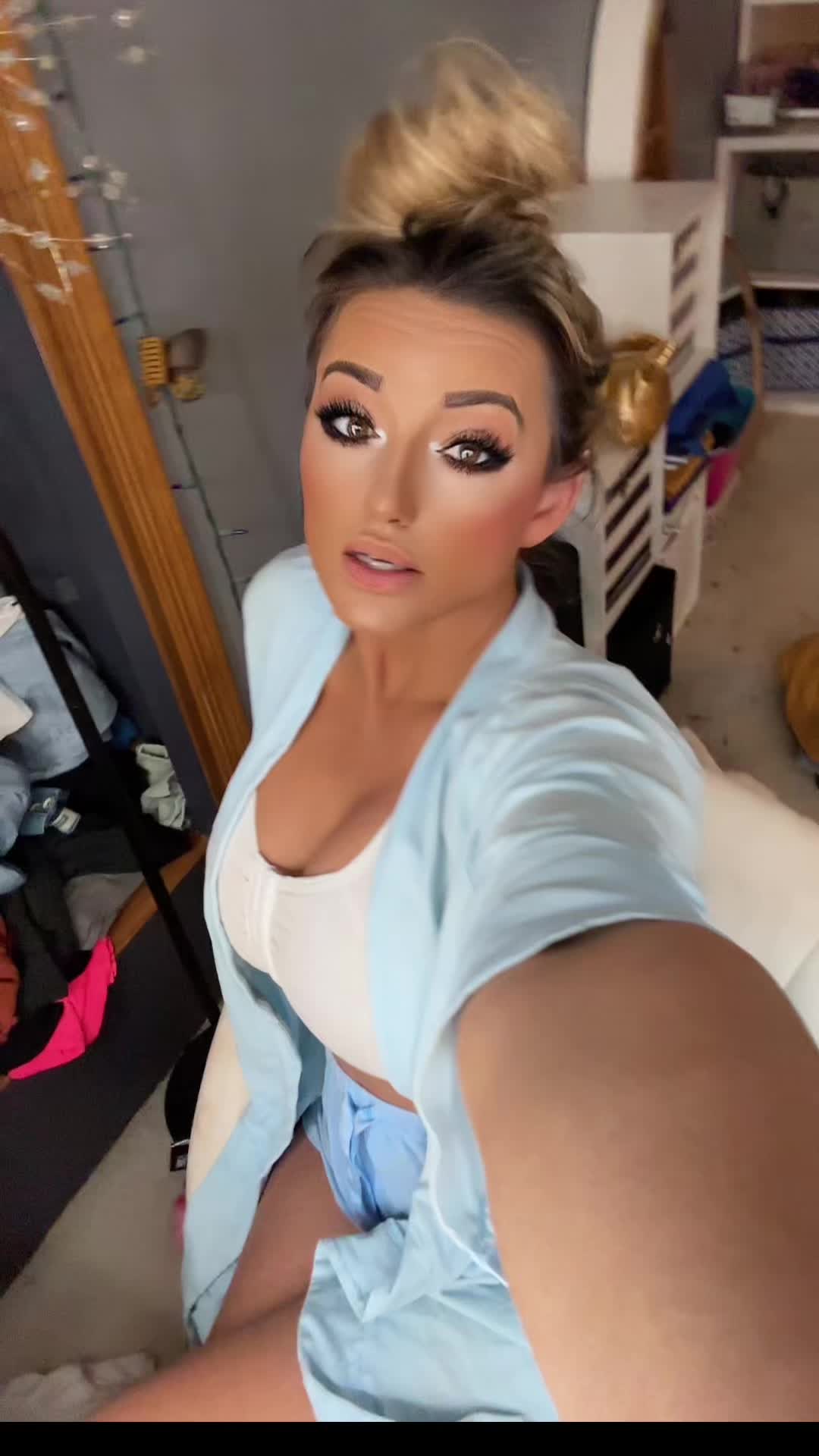 @LaDyPaNda33