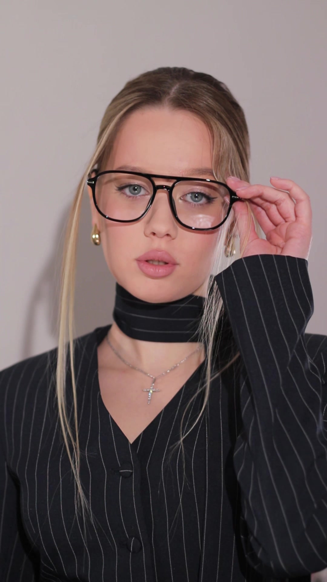 @Викторья