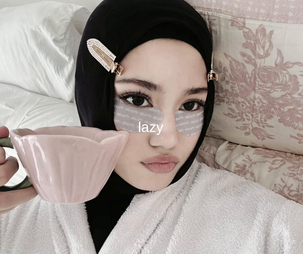@⊹  . 𝐌𝐚𝐥𝐢𝐡𝐚 .   ๋ ✧