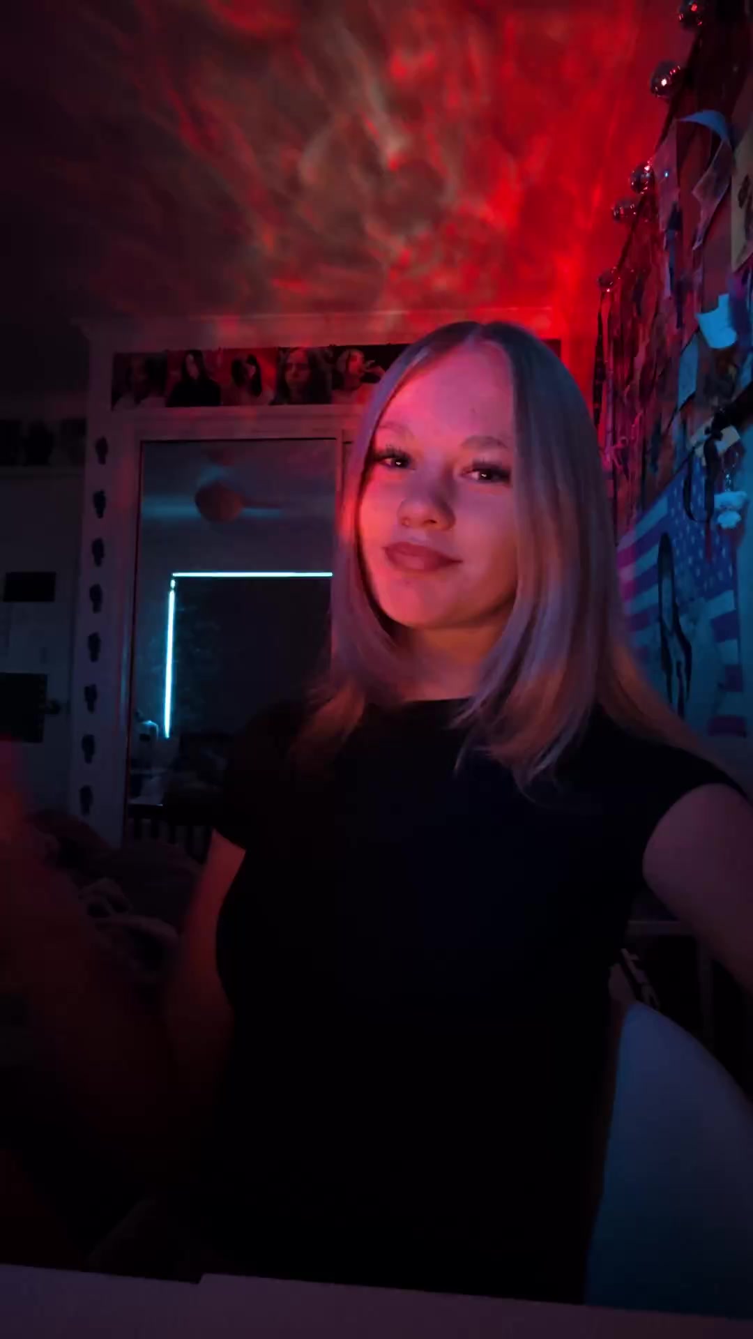 @ellaa🕸️