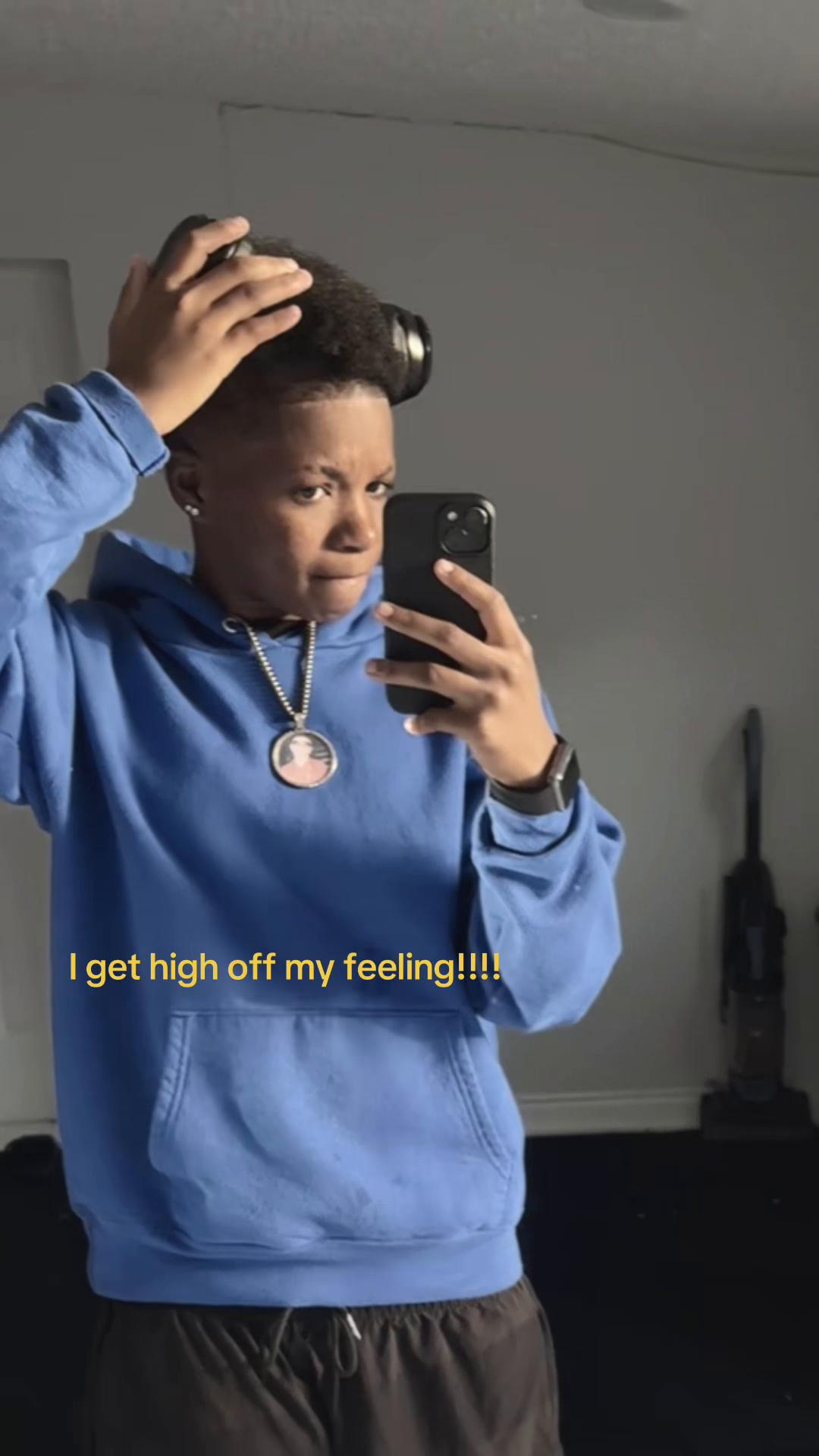 @foreveragirlkisser