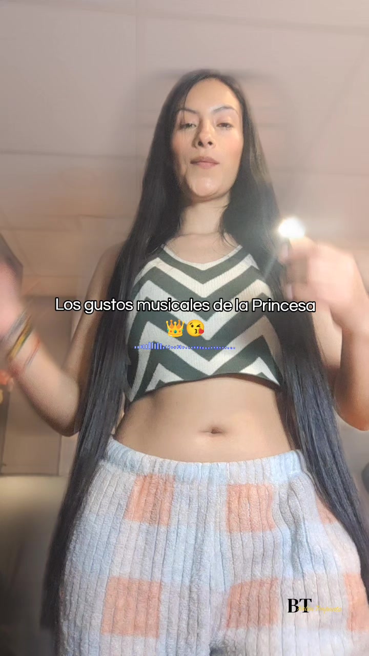 @👸🏻.. 𝔅𝔢𝔩𝔢𝔫 TC  OF🎀✨✿꧂