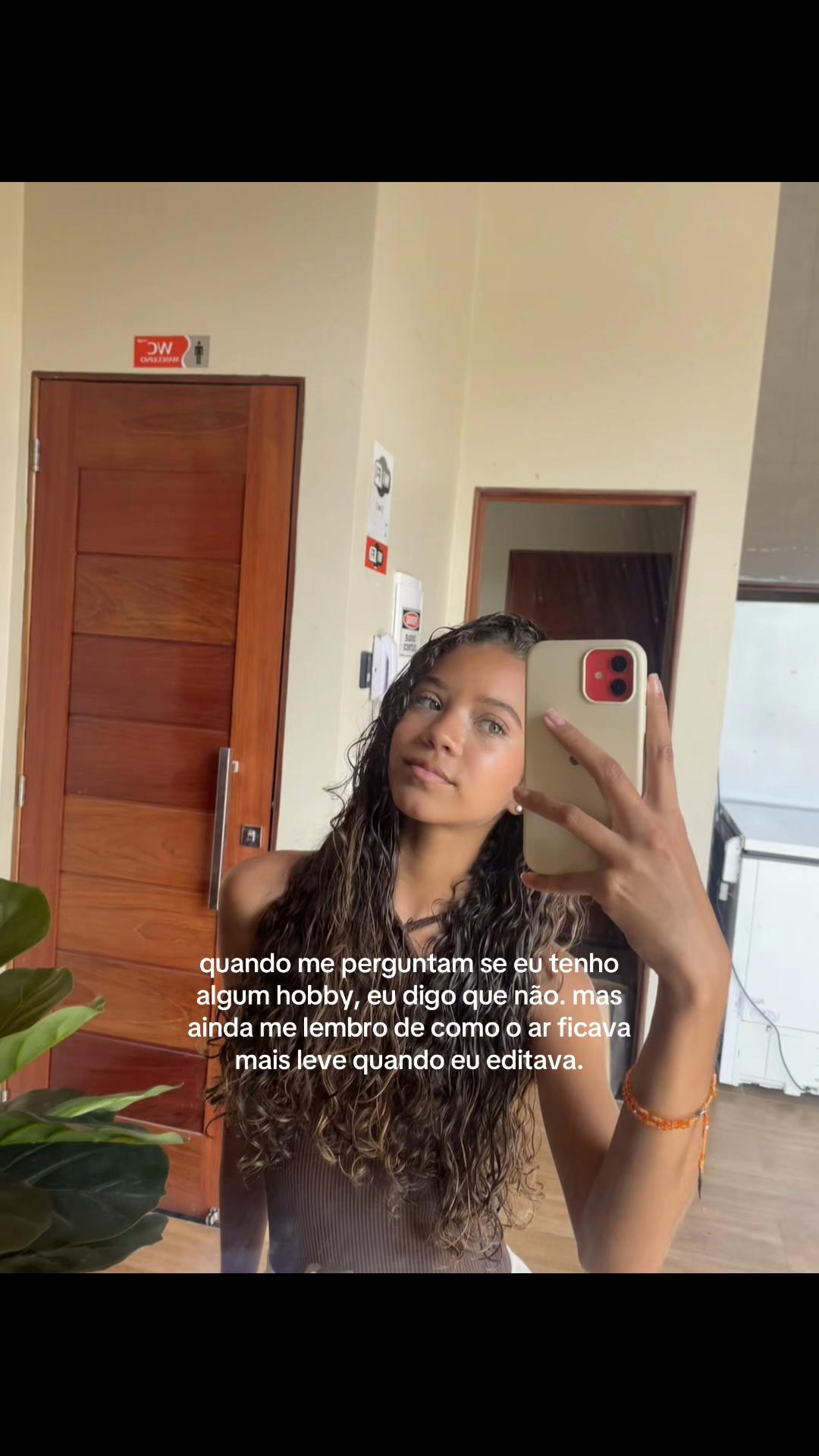 @Lara Sim&otilde;es