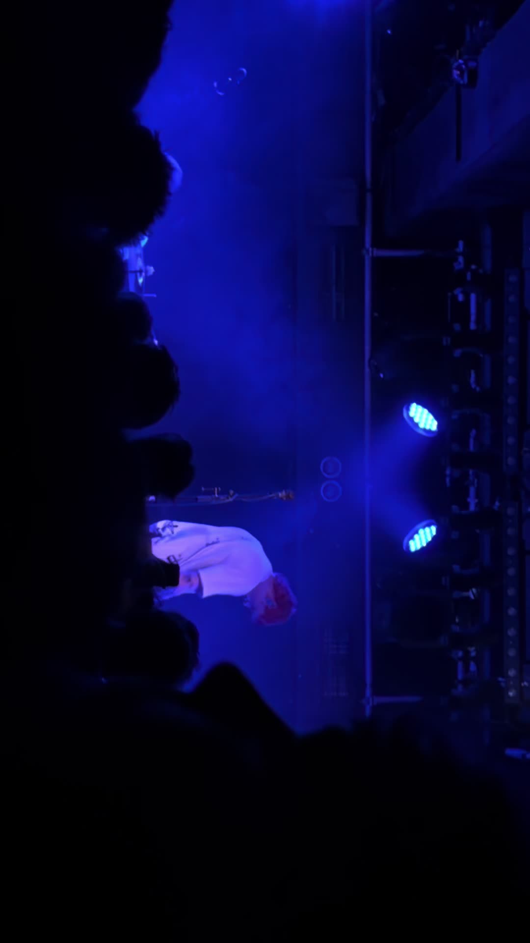 @𝖊𝖛𝖊