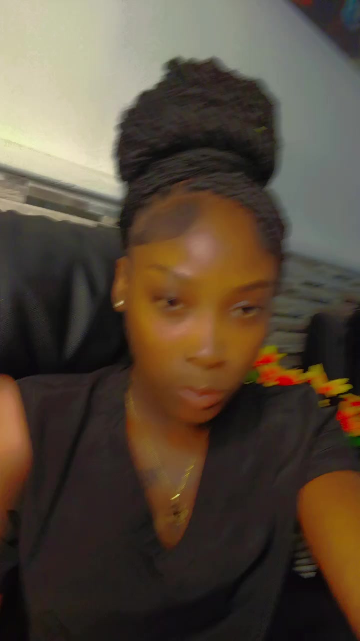 @𝓑𝓤𝓑𝓑𝓛𝓔𝓢🎀