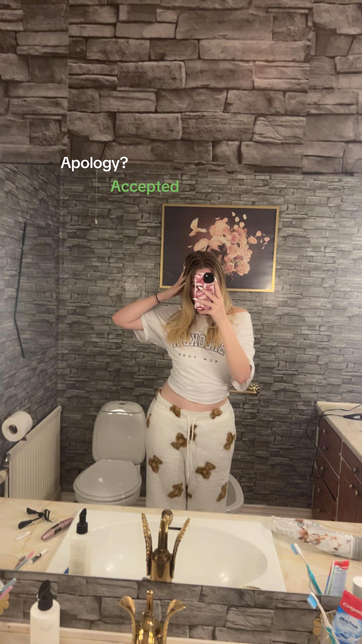 @𝒞𝒽𝒶𝓇.