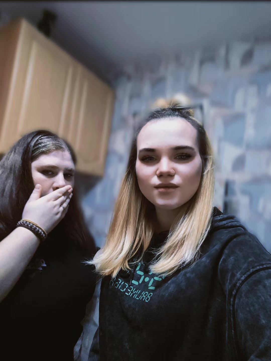 @Лиза