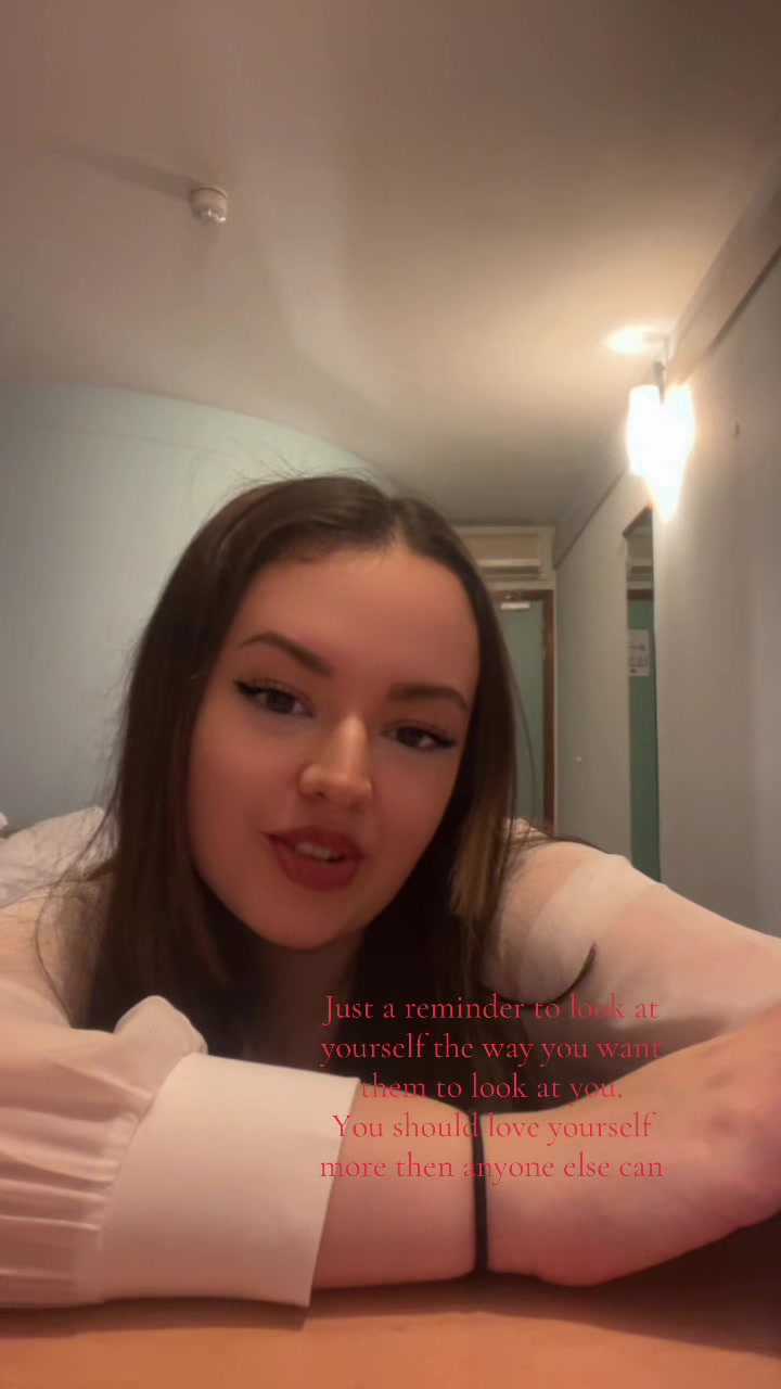 @crystal_louise949